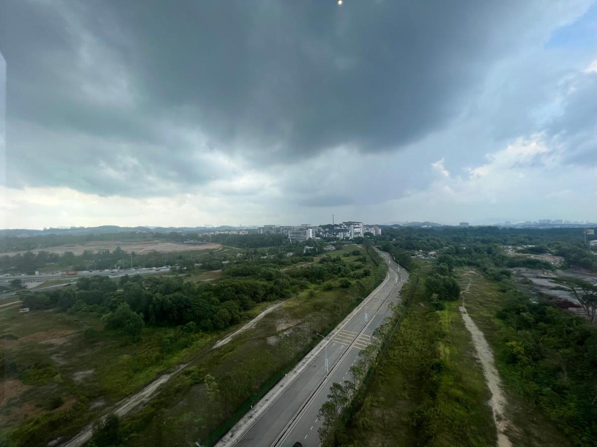 Mucihome Clio 3R2B, Putrajaya Condo Near To Ioi City Mall, Alamanda, Hospital Serdang, Wetland Studio Kru Dll- Non Smoking Home For Malaysian Only Exterior foto